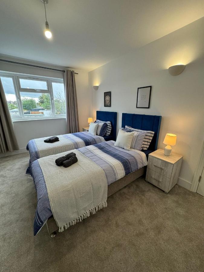 Smart Guest Rooms Fast Access To Central London Via Piccadilly Line New Southgate Exterior foto