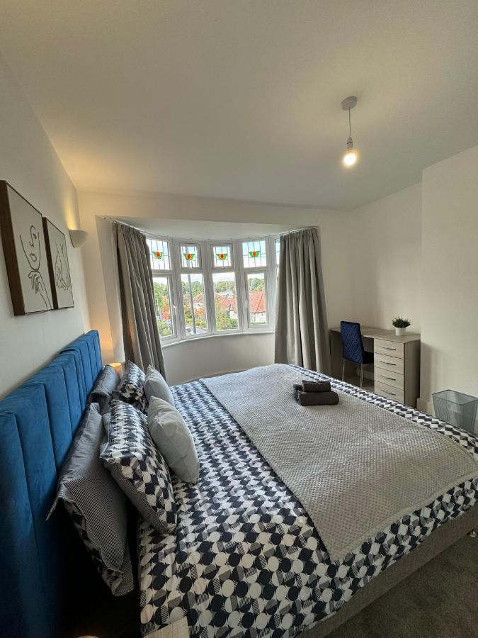 Smart Guest Rooms Fast Access To Central London Via Piccadilly Line New Southgate Exterior foto