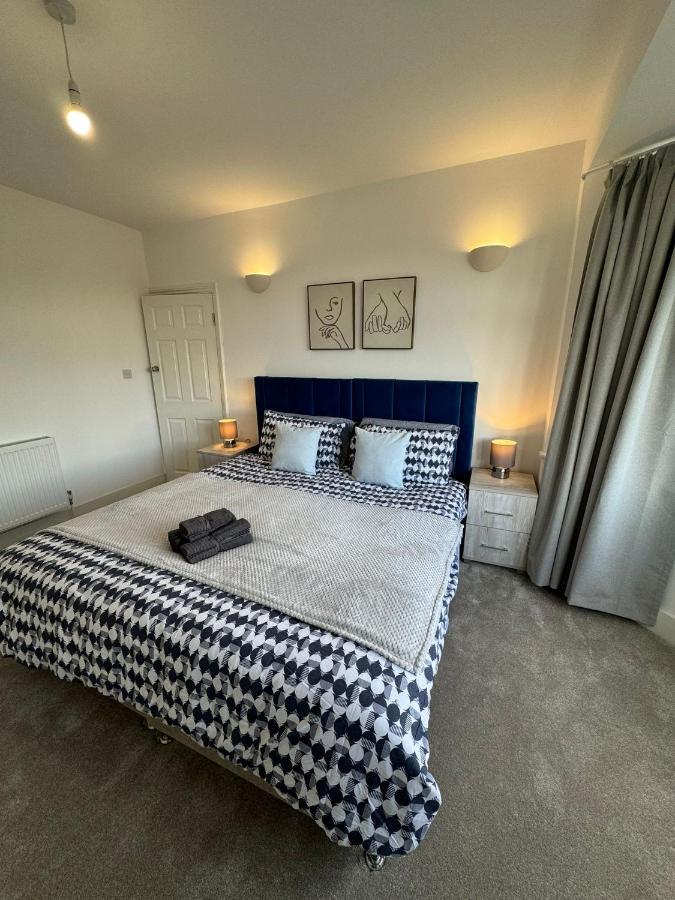 Smart Guest Rooms Fast Access To Central London Via Piccadilly Line New Southgate Exterior foto